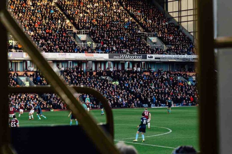 Combien gagne un joueur de premier league - L'enquete Sport