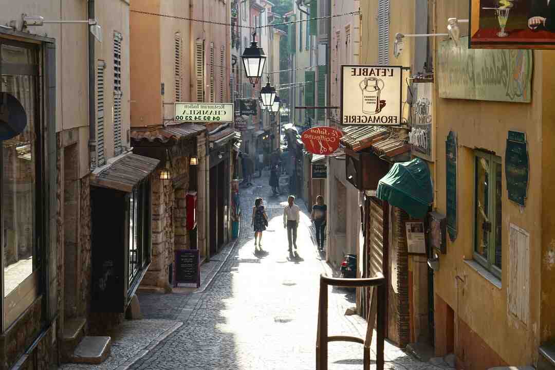 Qui a remplacé Jean-paul Ollivier ?